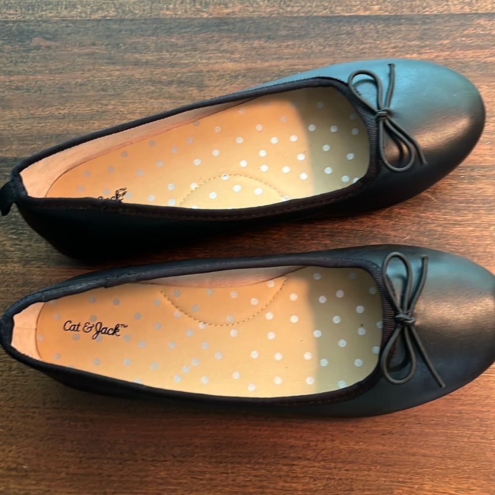 Cat & Jack size 3 flats